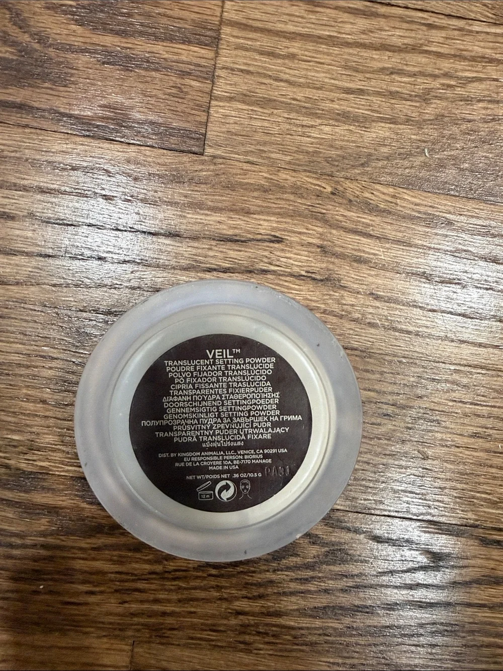 Hourglass translucent finishing
